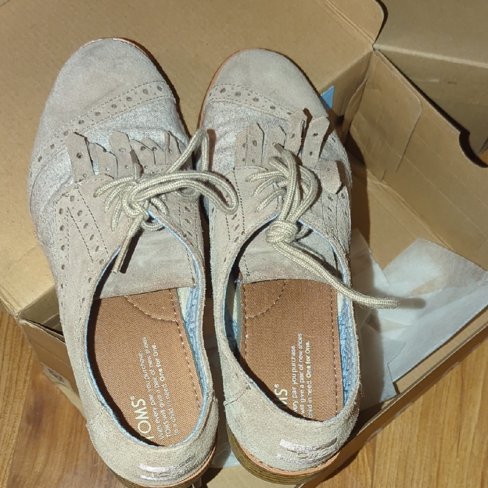 TOMS Women's Beige Suede Loafers